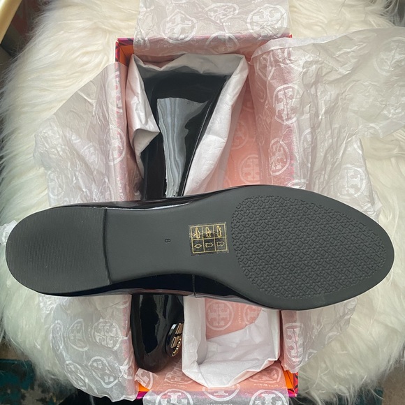 Claire Black Patent Leather w/ Gold Emblem - Picture 7 of 10